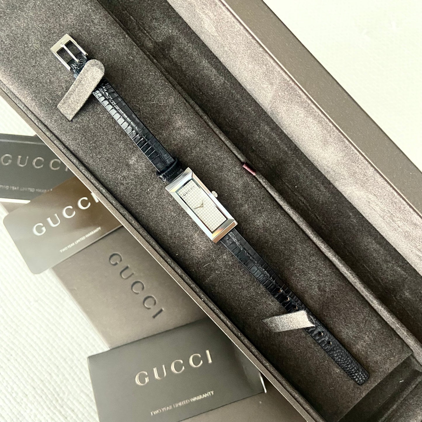 GUCCI G-Frame 202D