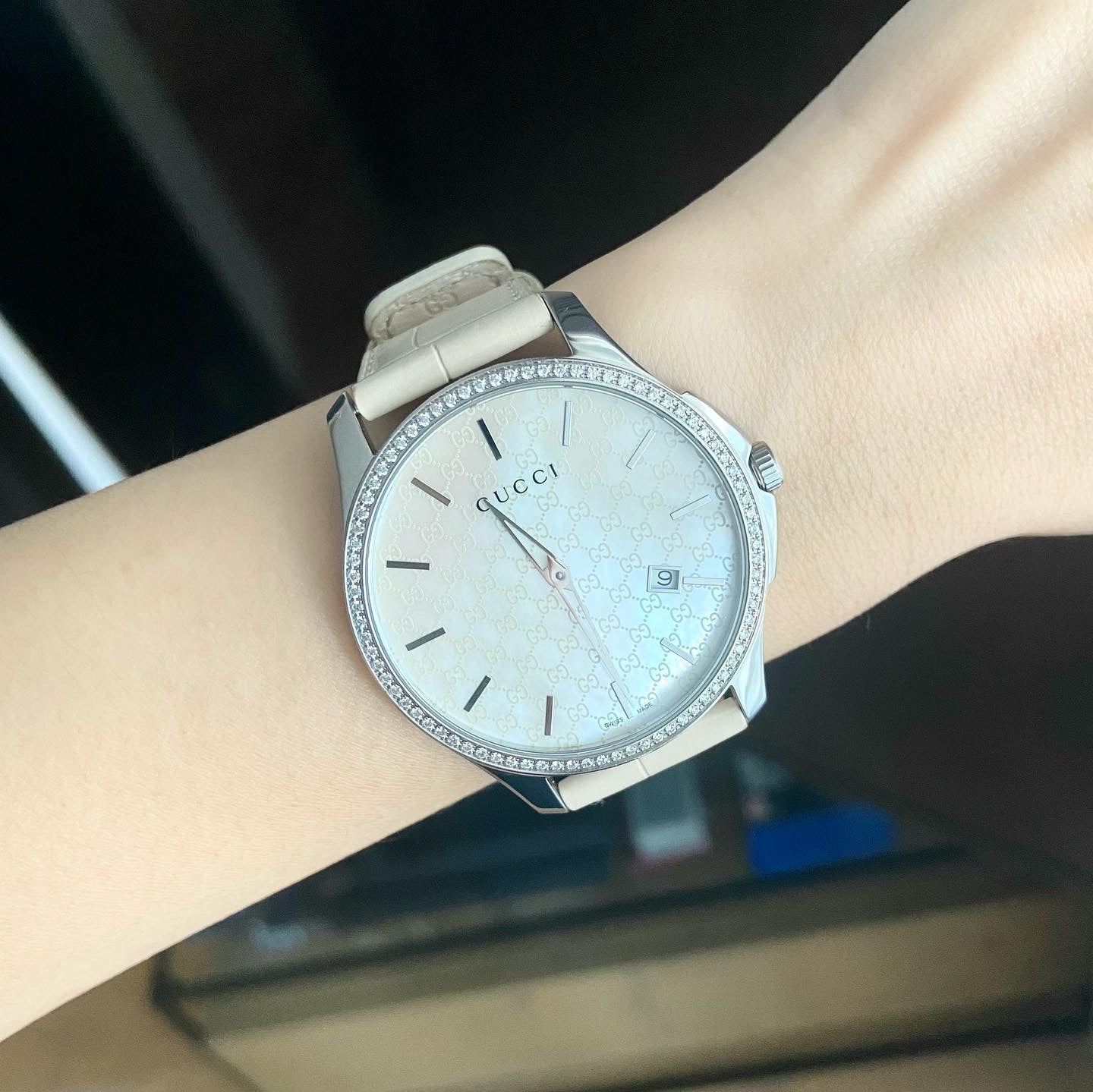 GUCCI G-Timeless Slim Diamonds