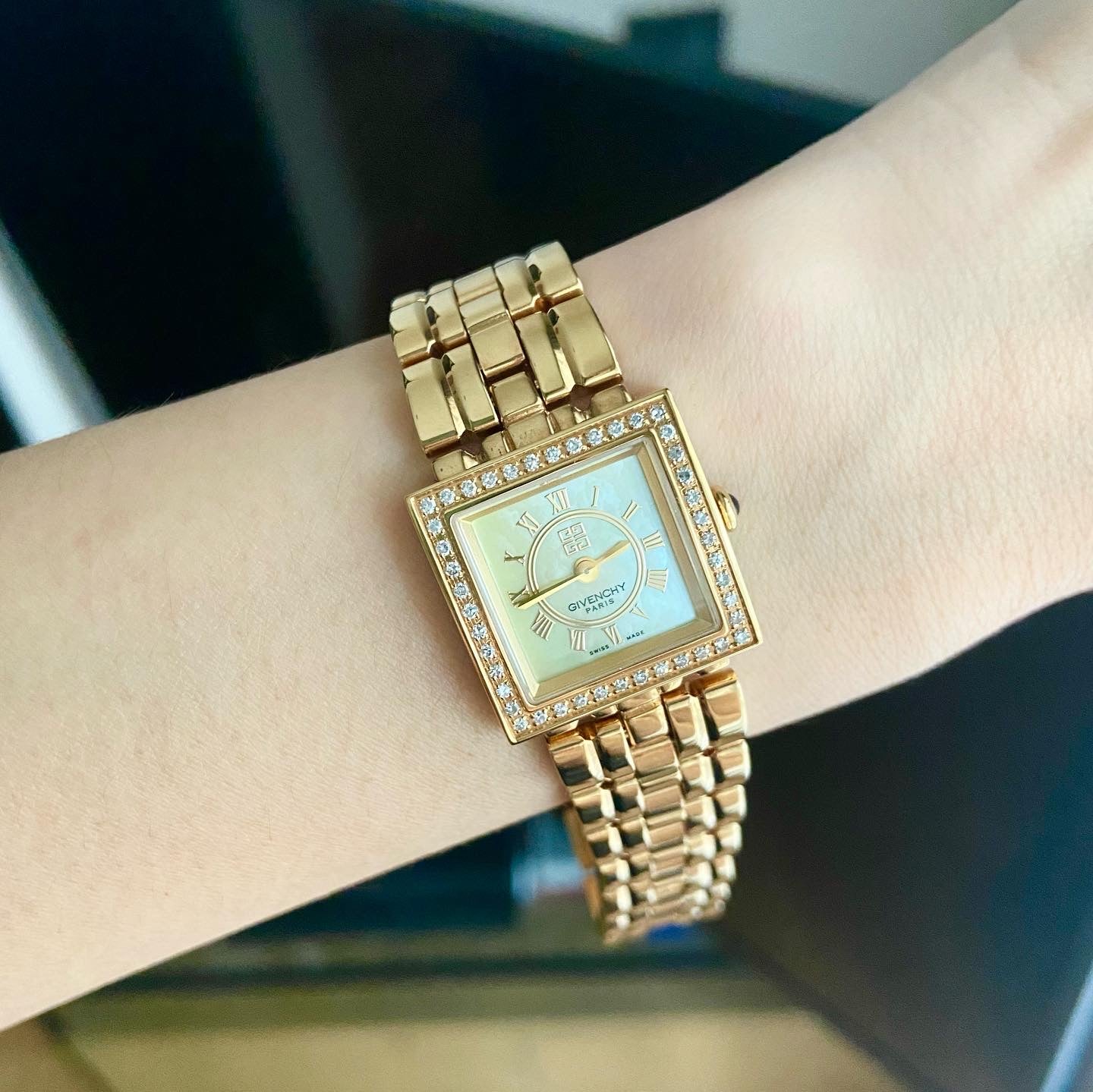 GIVENCHY APSARA GOLD