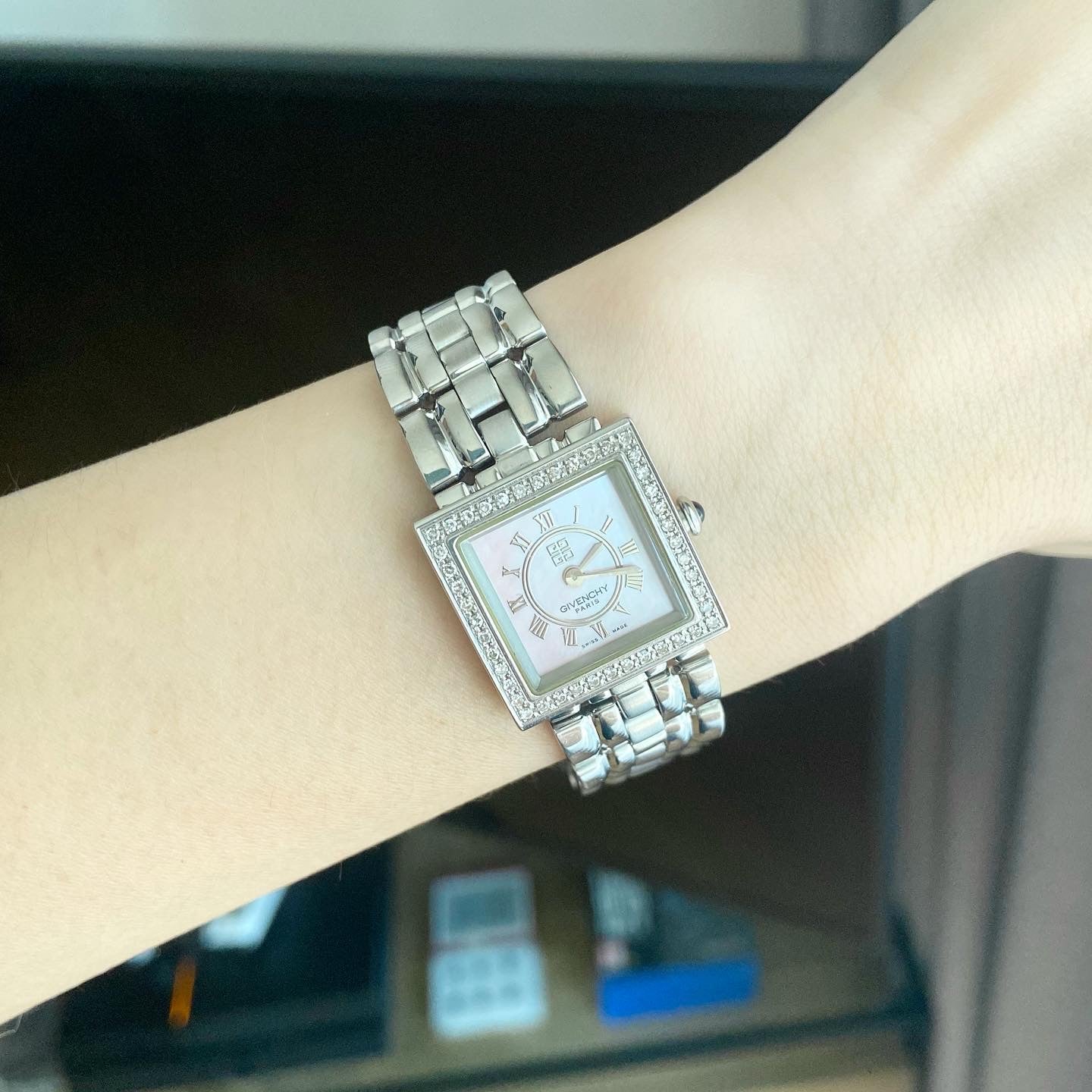 GIVENCHY APSARA