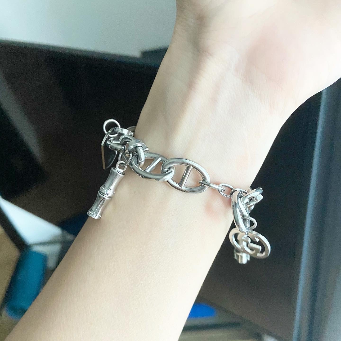GUCCI 107 Charm