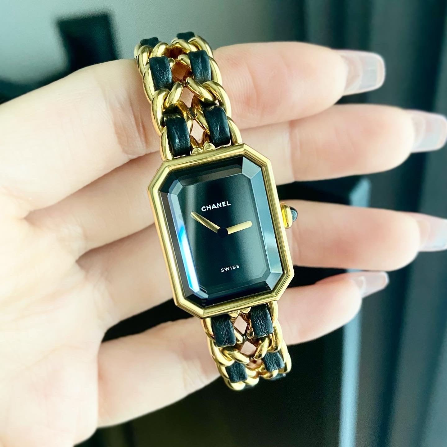 CHANEL The Première