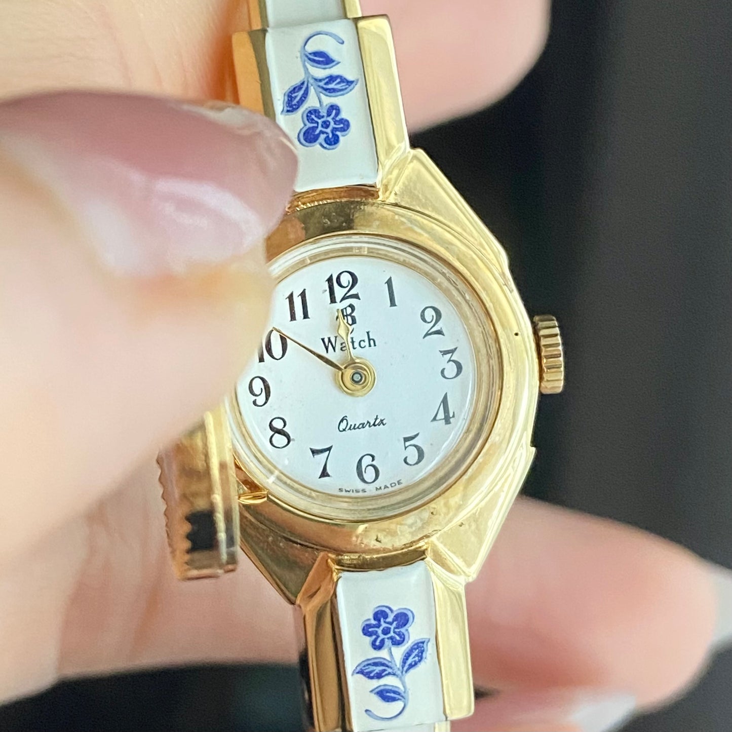 B-Watch Peony Peek-a-boo Vintage