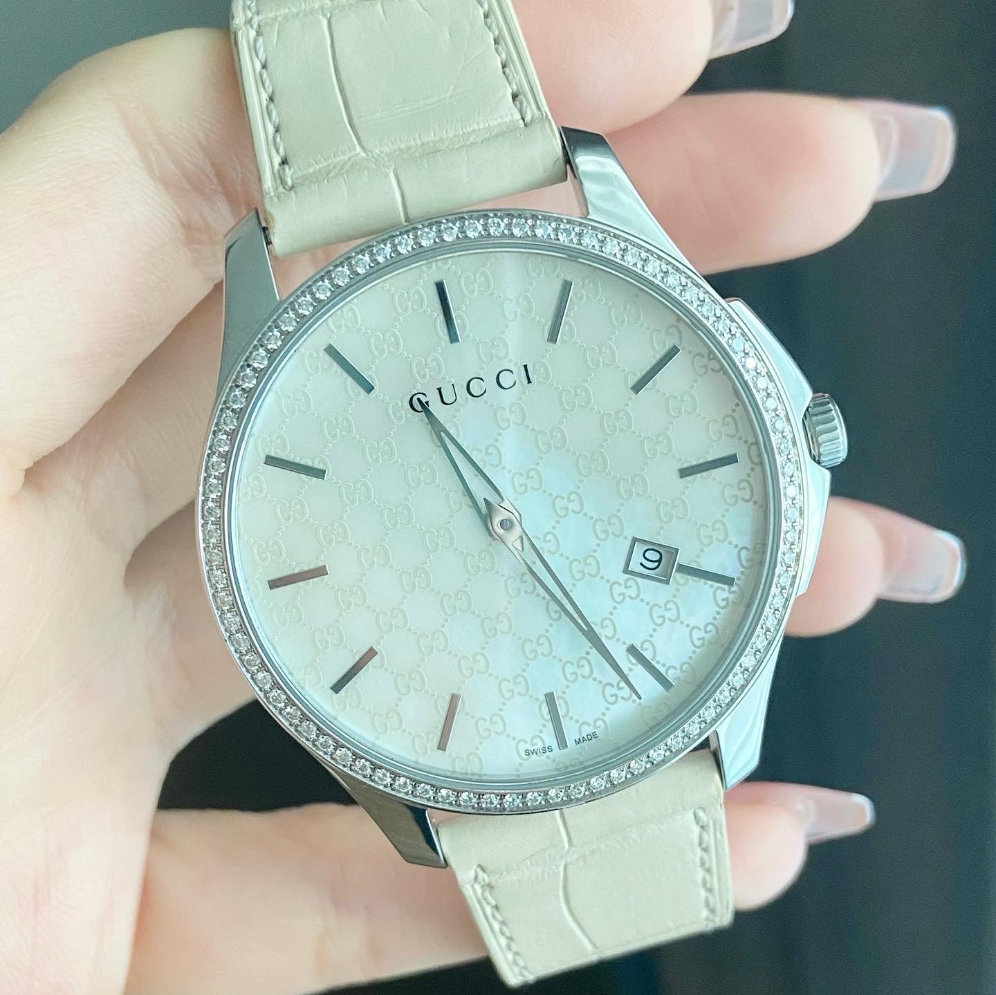 GUCCI G-Timeless Slim Diamonds