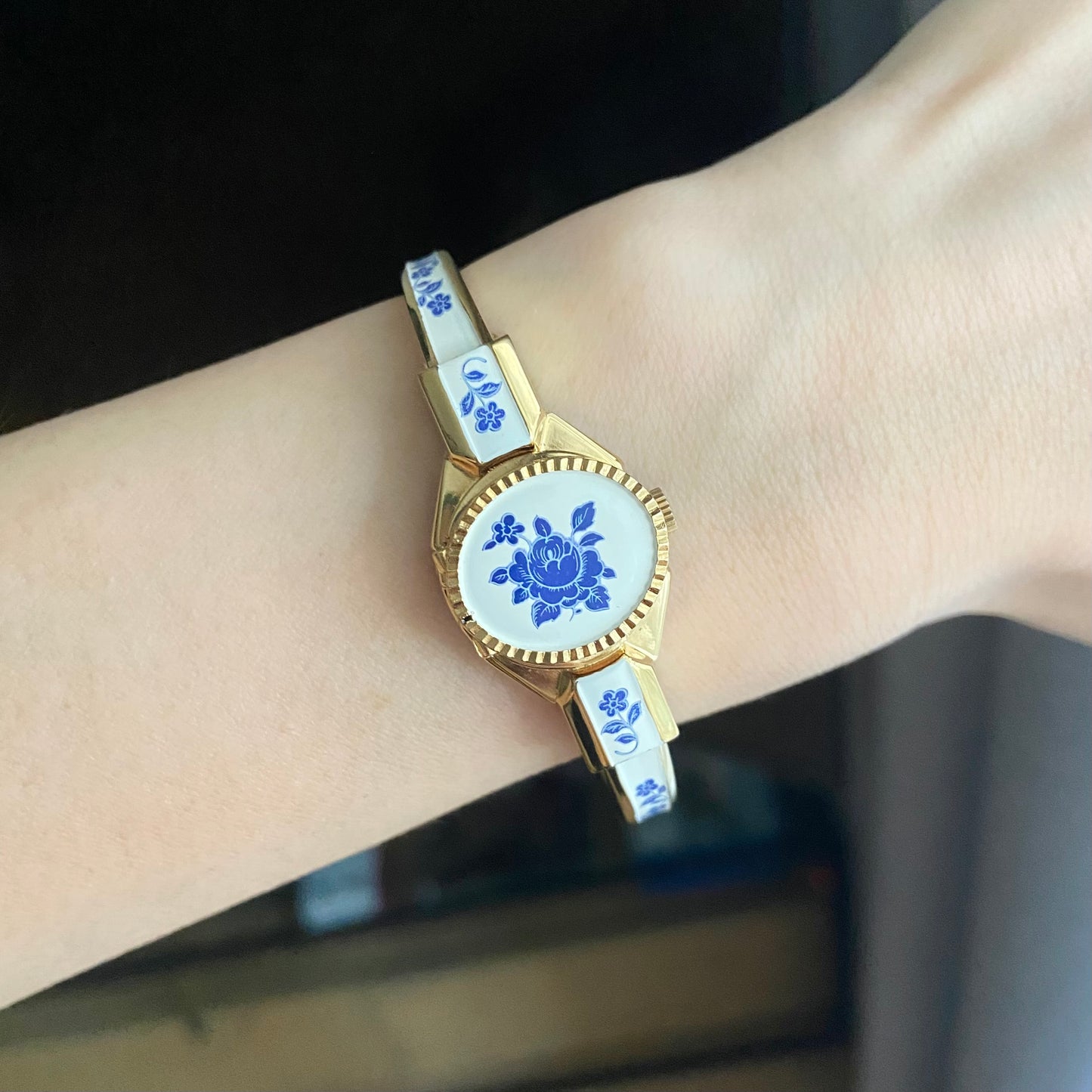 B-Watch Peony Peek-a-boo Vintage