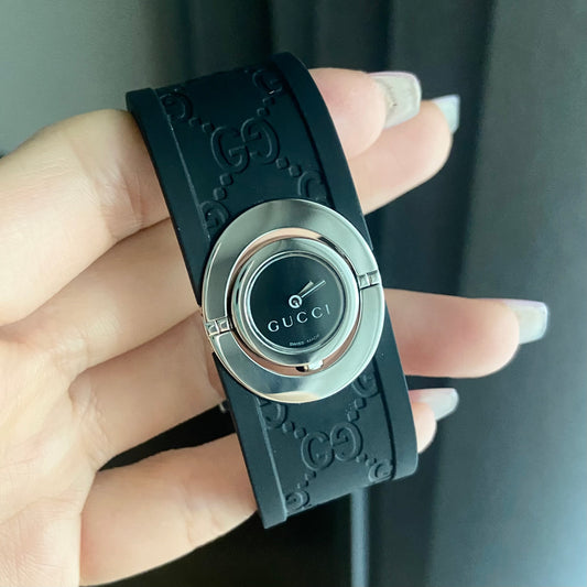 GUCCI 112 Twirl Black Rubber