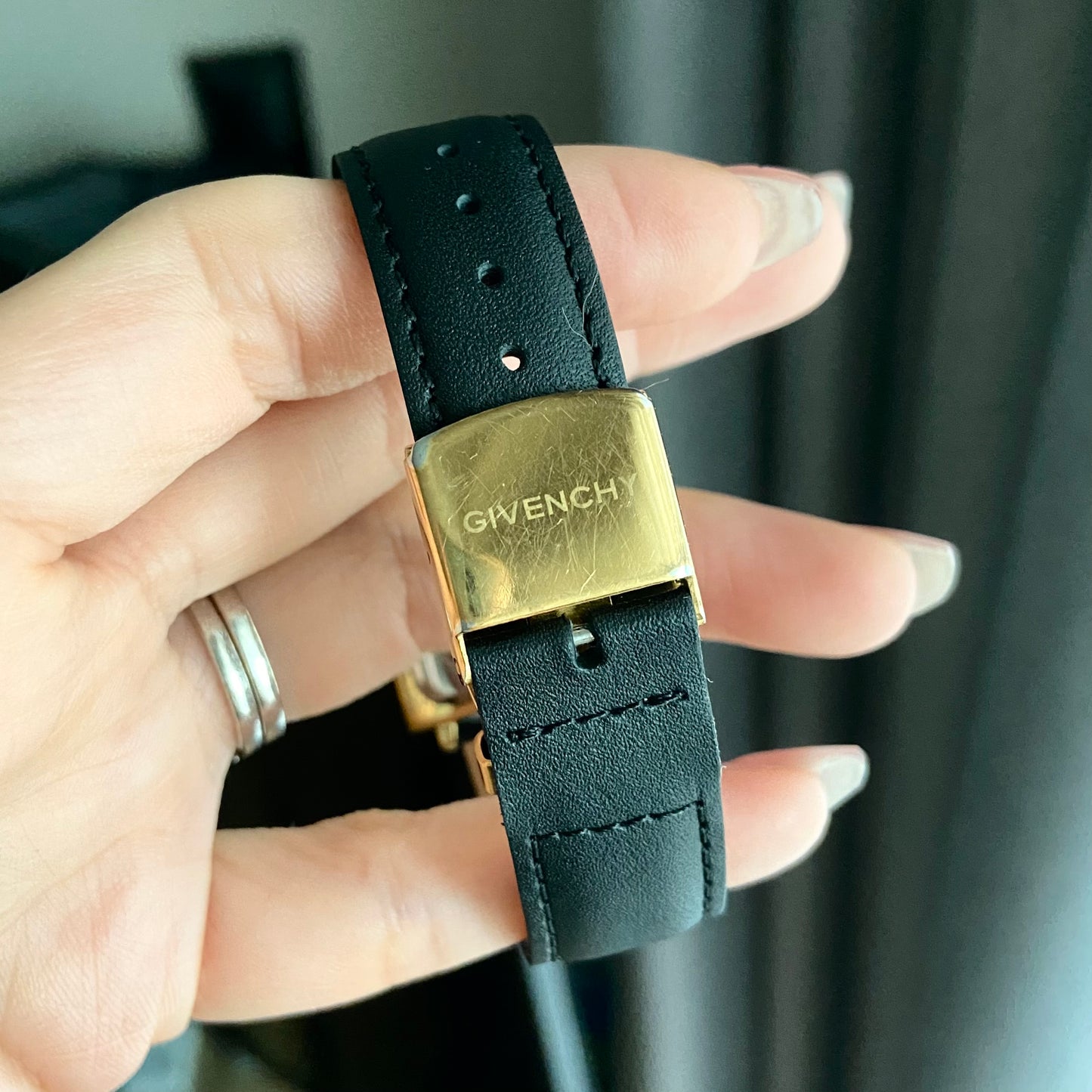 GIVENCHY Essence