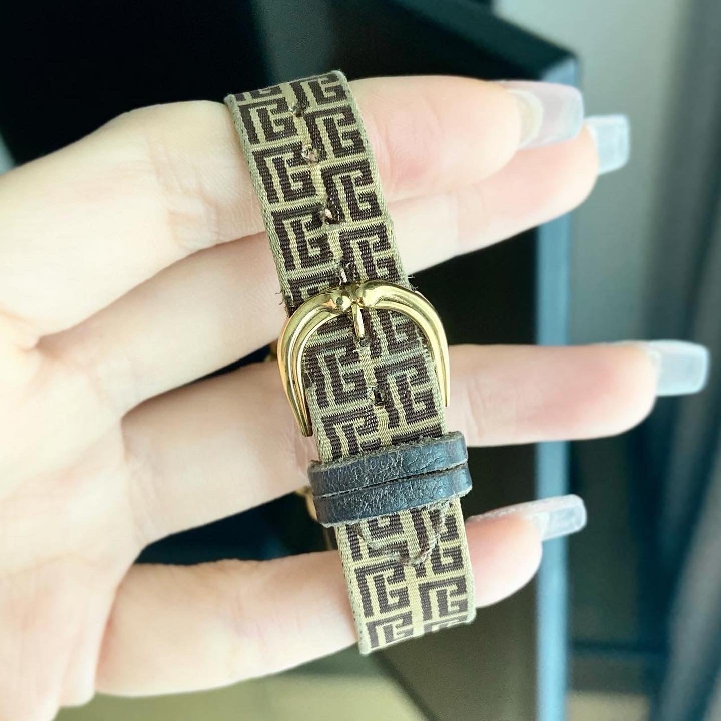 Pierre Balmain Hand-winding