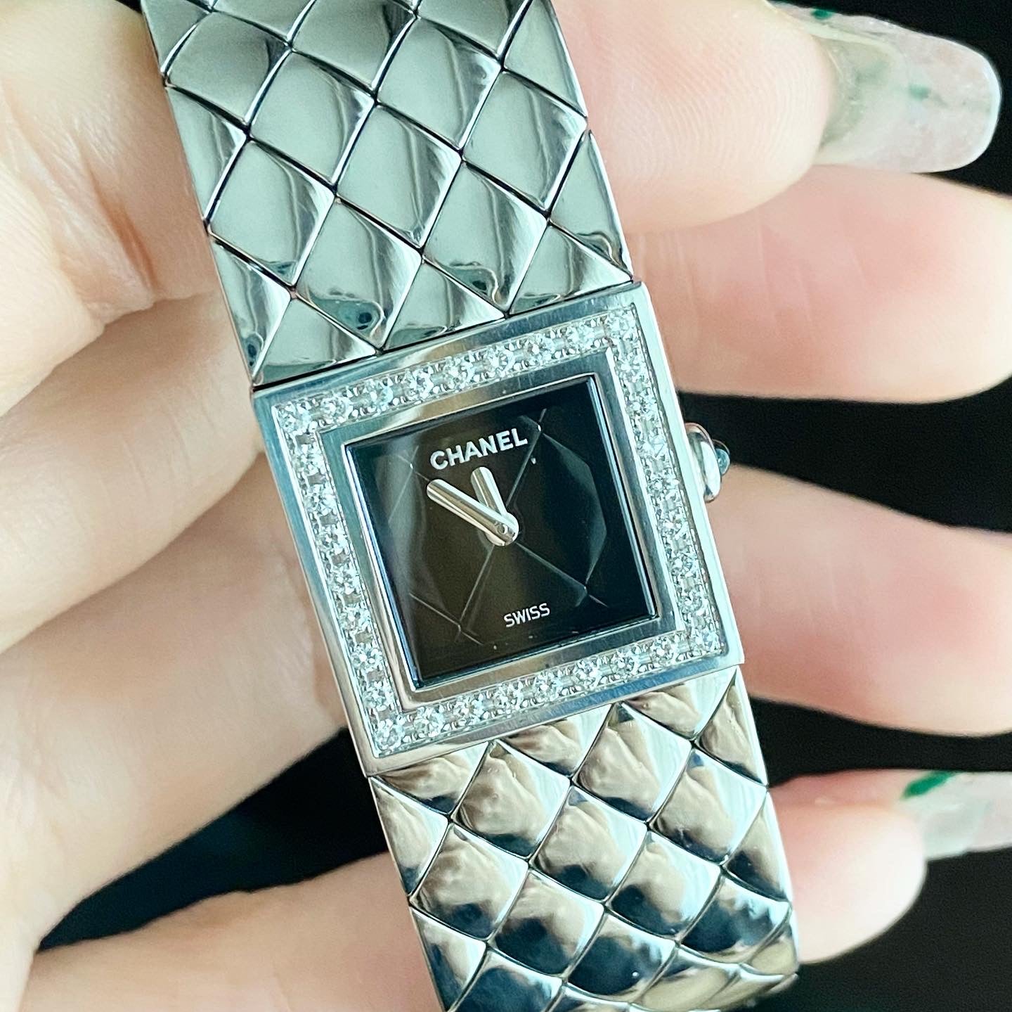 CHANEL Matelassé Diamonds