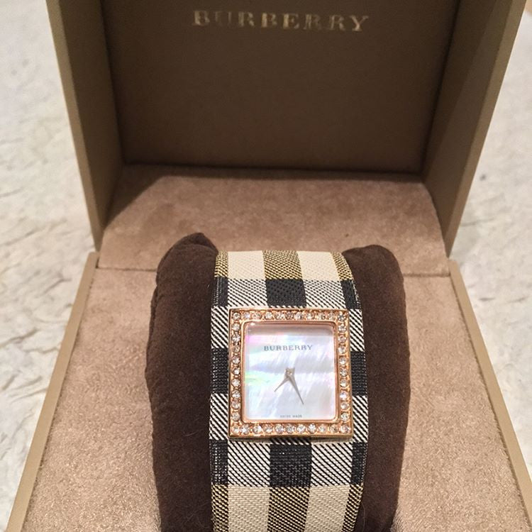 BURBERRY H684