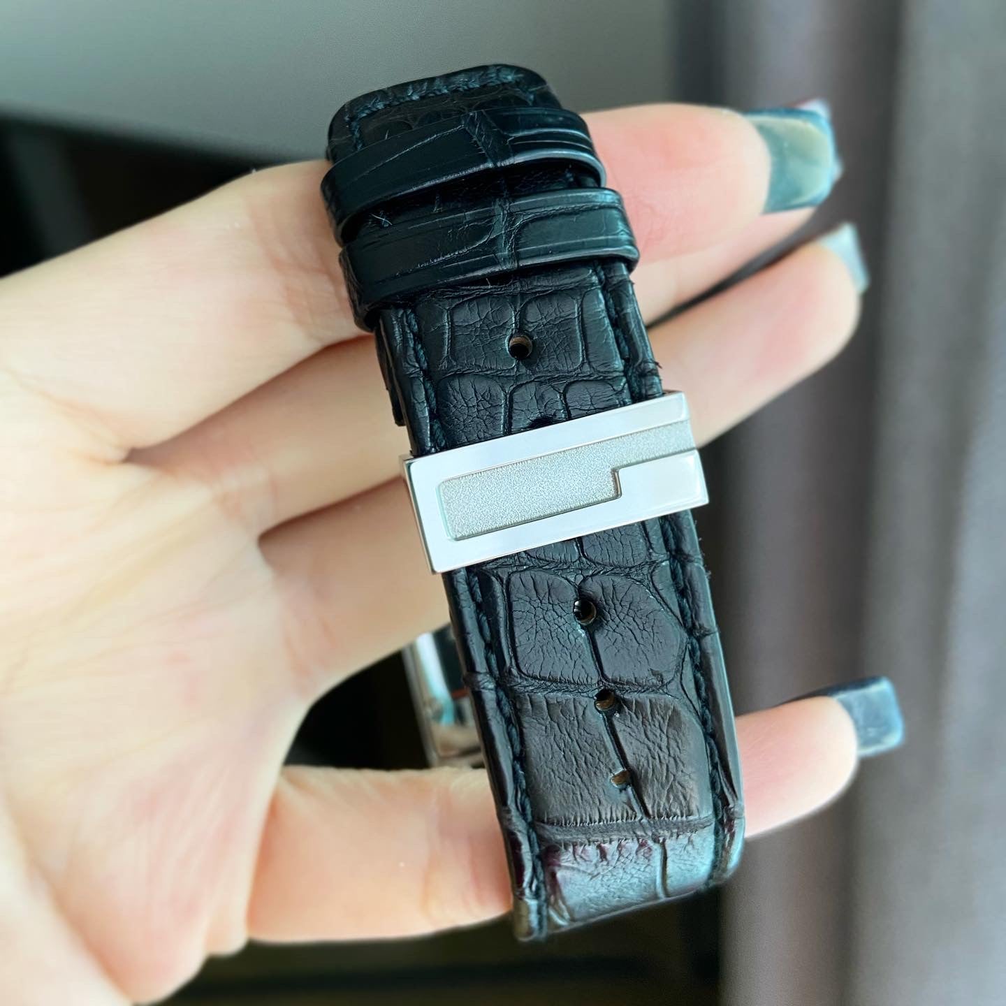 Gucci 7700M
