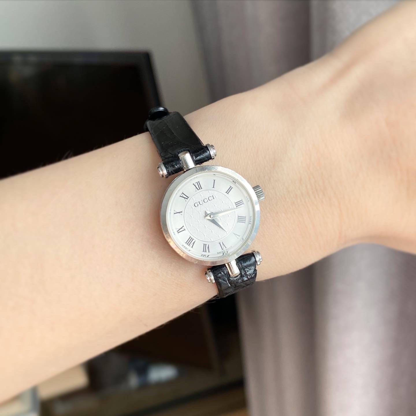 Gucci 2040L