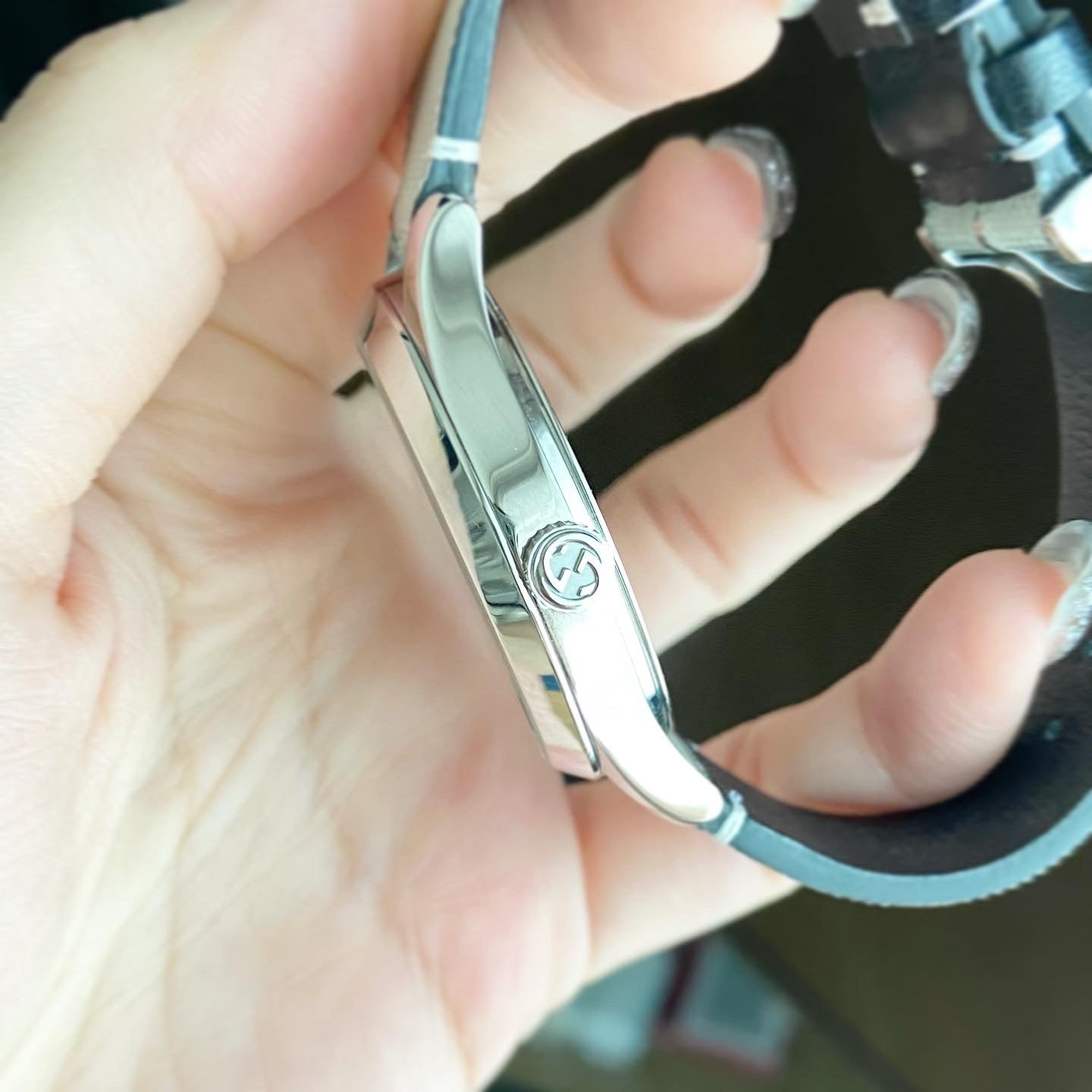 GUCCI G-Timeless Hologram