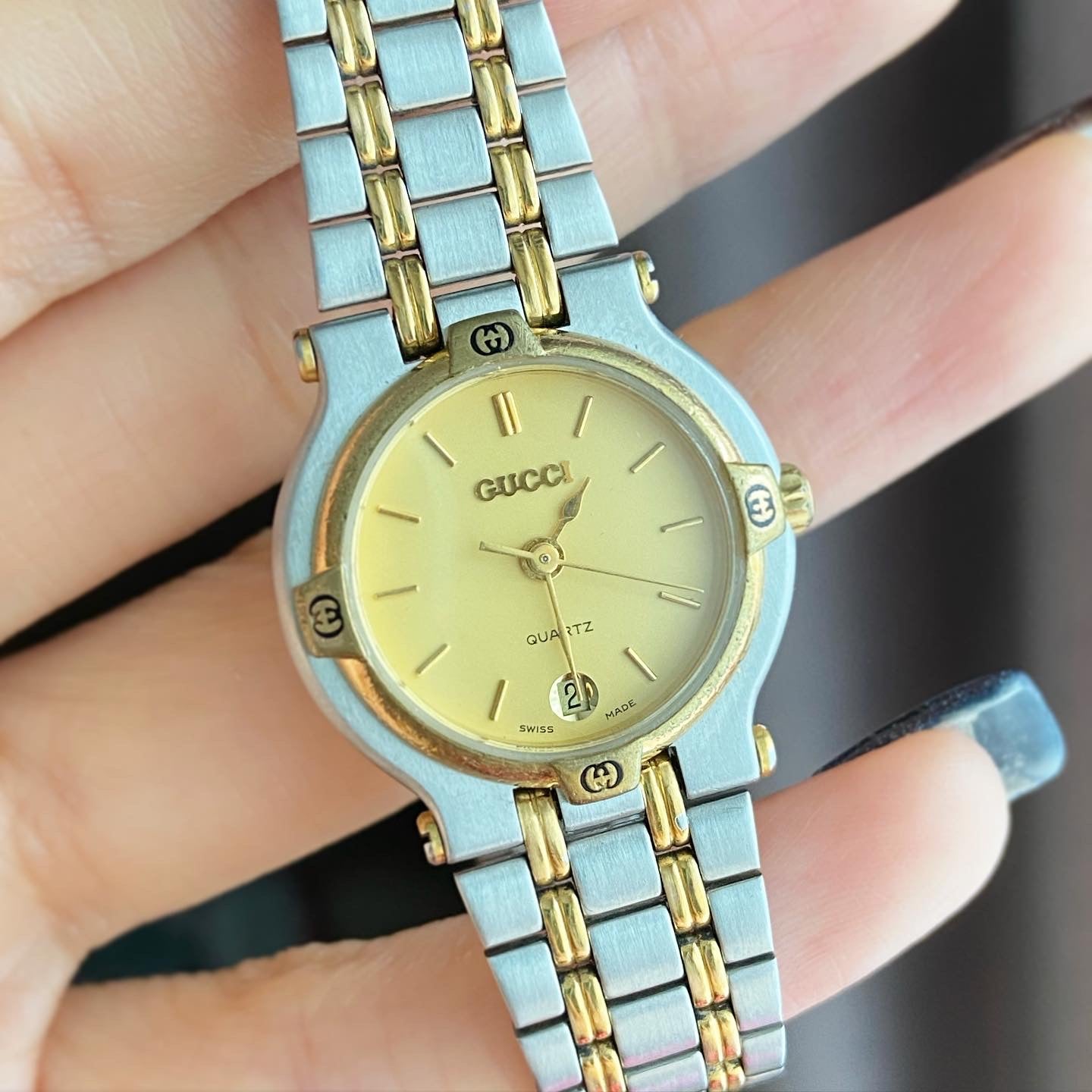 Gucci 9000L