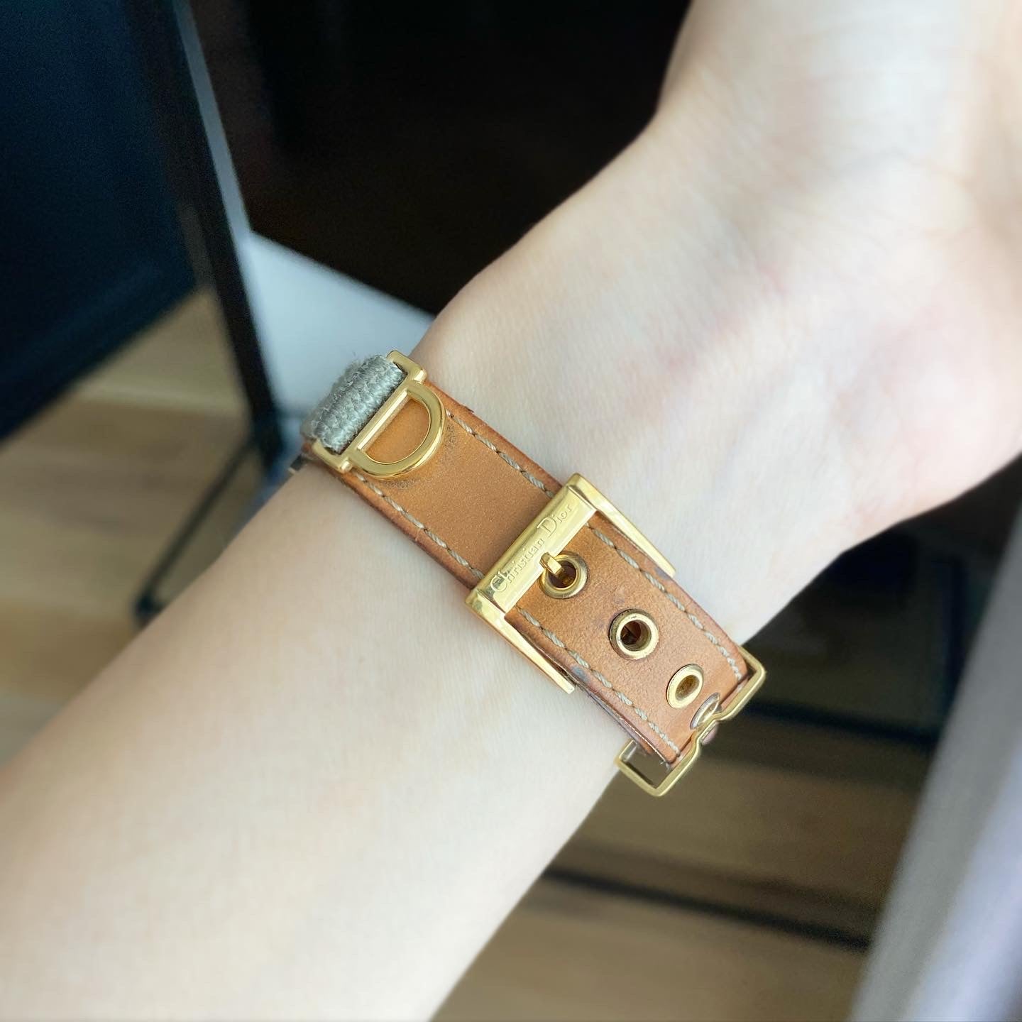 Gold tone