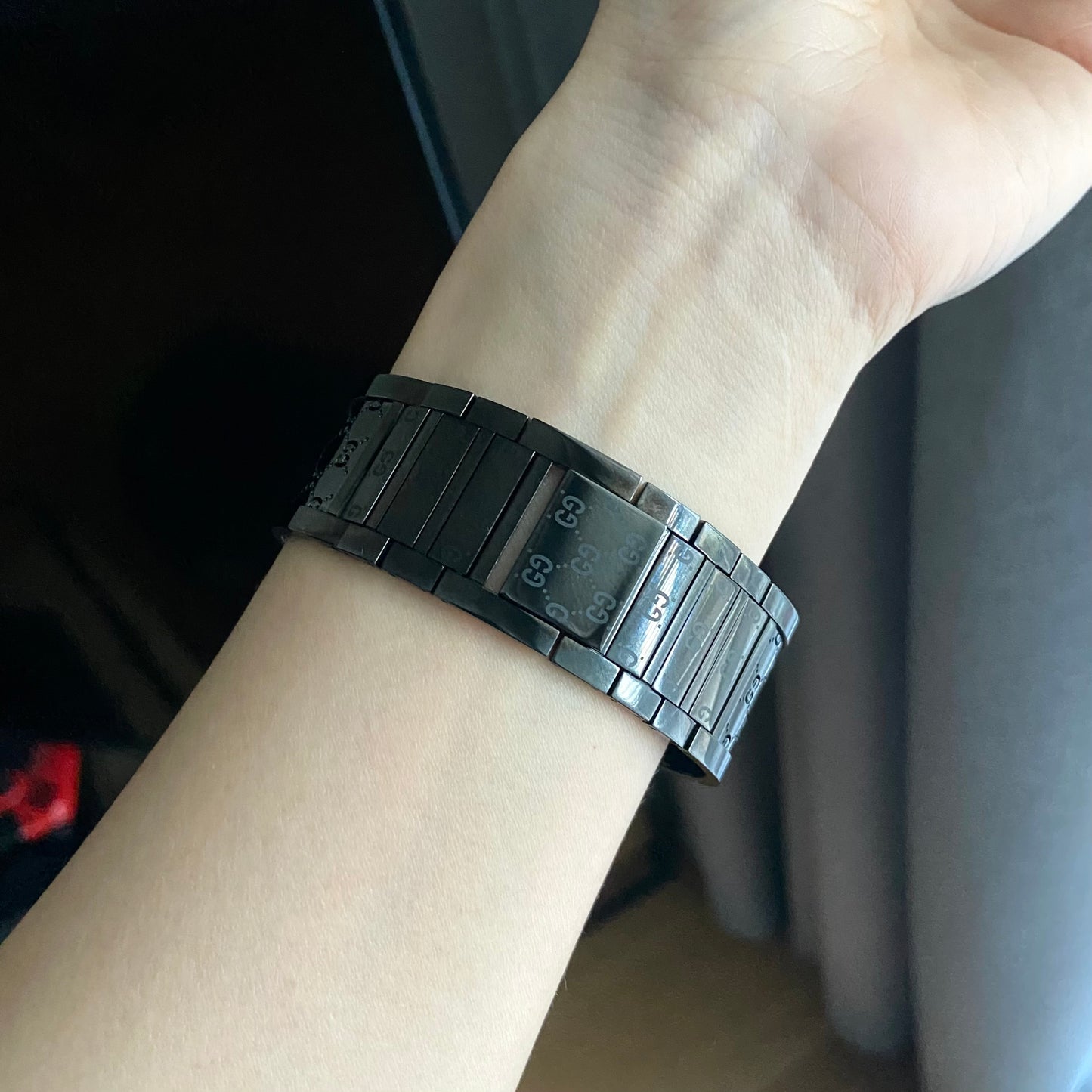 GUCCI 112 Twirl So Black