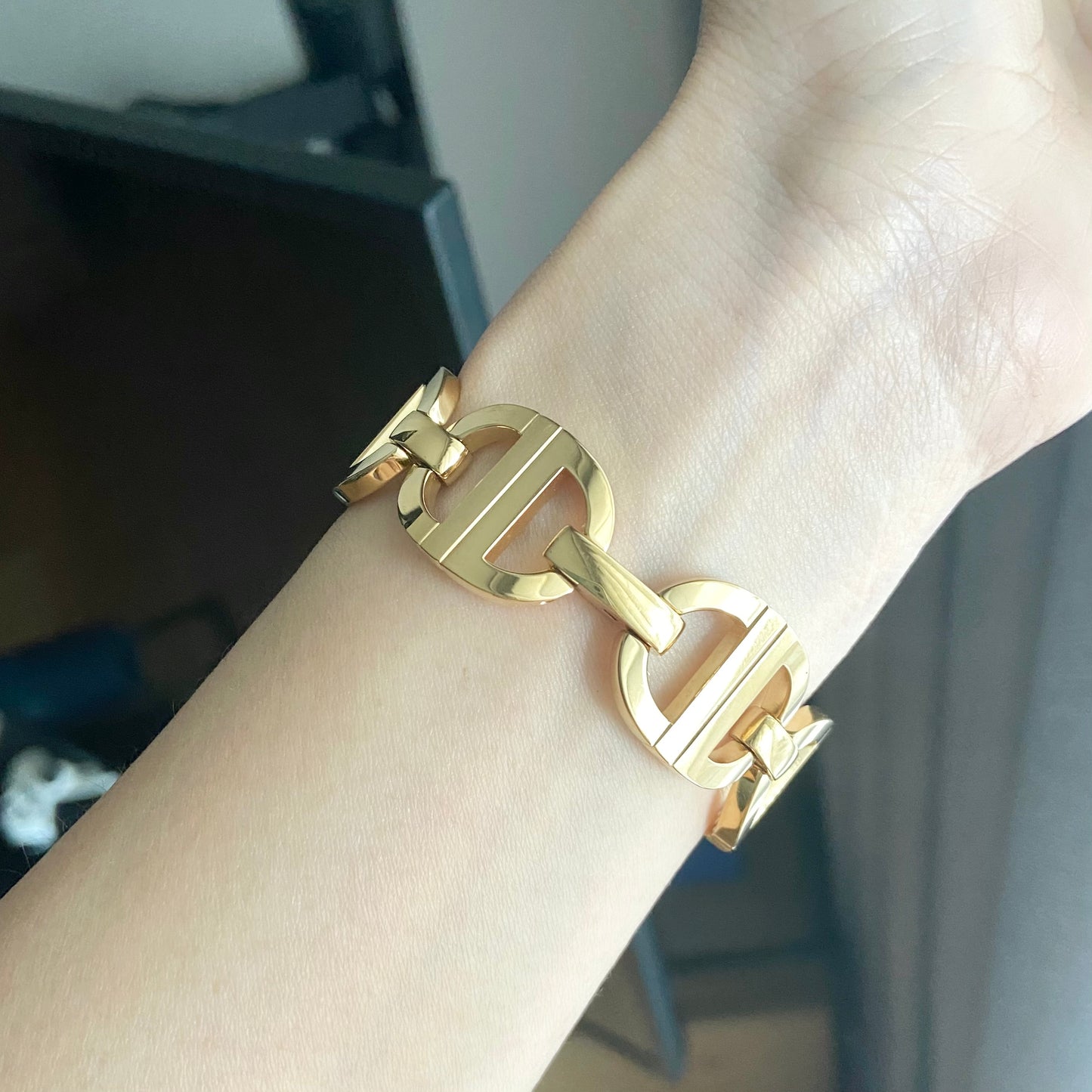 Christian Dior Round Malice Gold