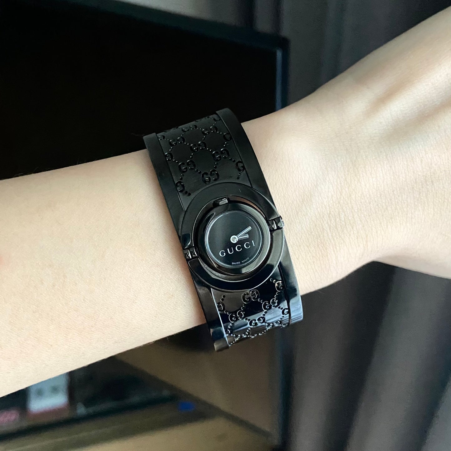 GUCCI 112 Twirl So Black