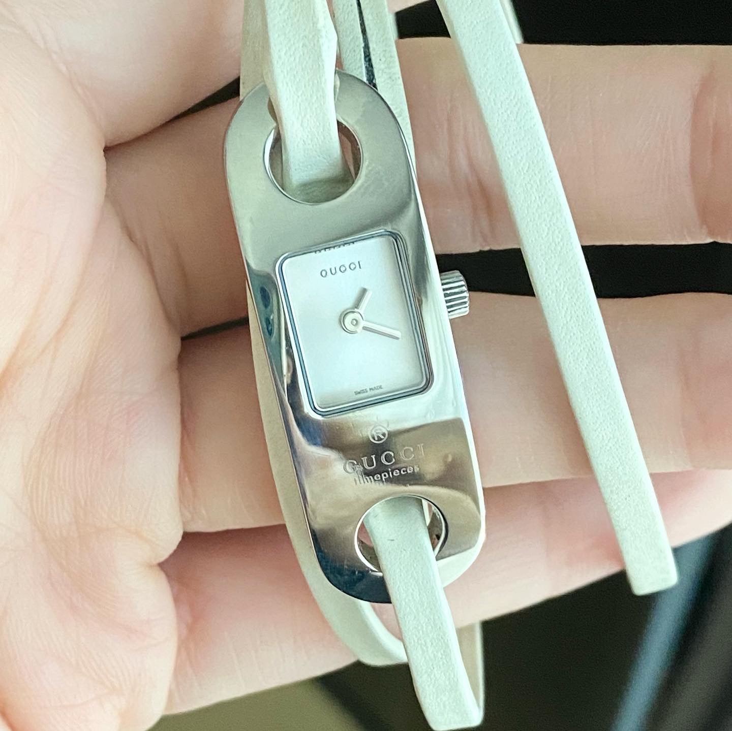 GUCCI 6100L Double Wrap Strap