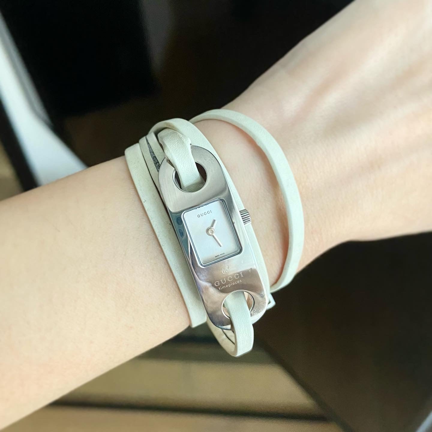 GUCCI 6100L Double Wrap Strap