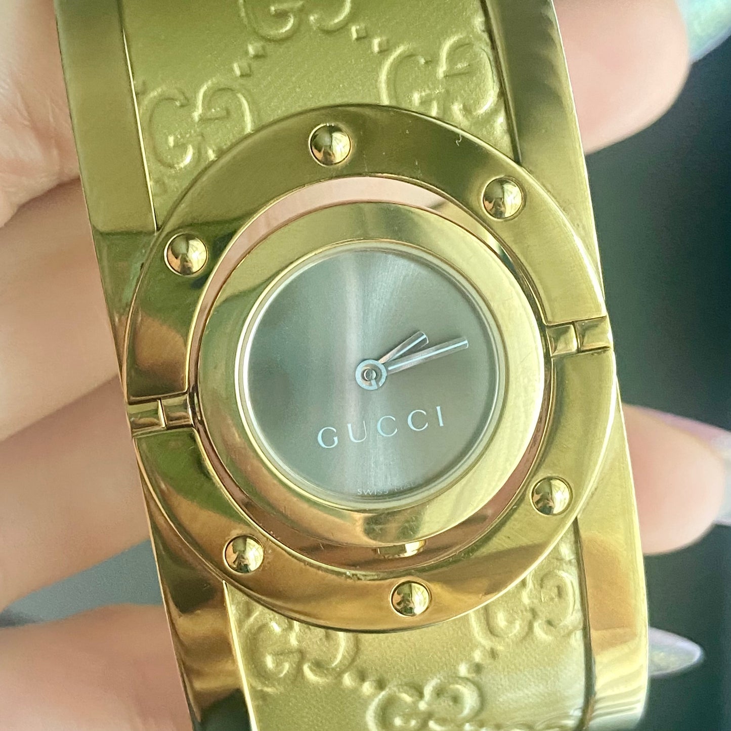 GUCCI 112 Twirl Gold Tone
