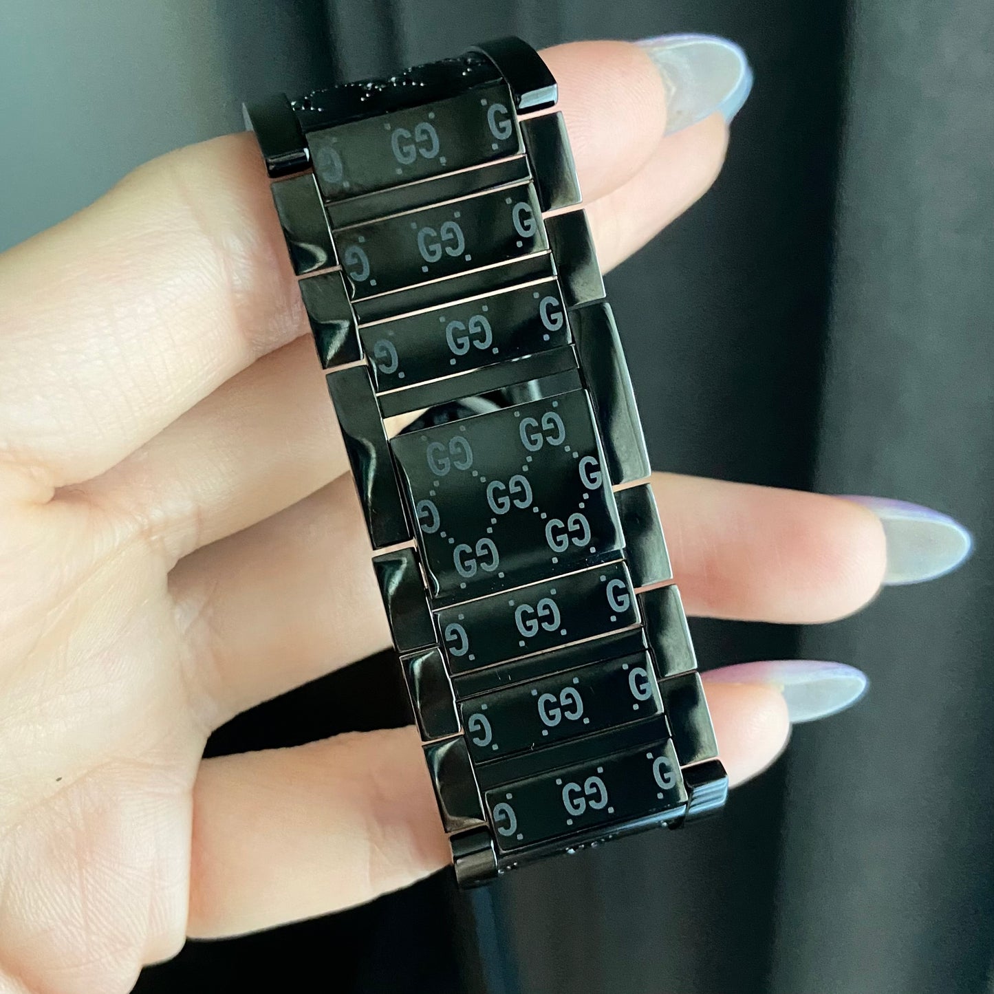 GUCCI 112 Twirl So Black