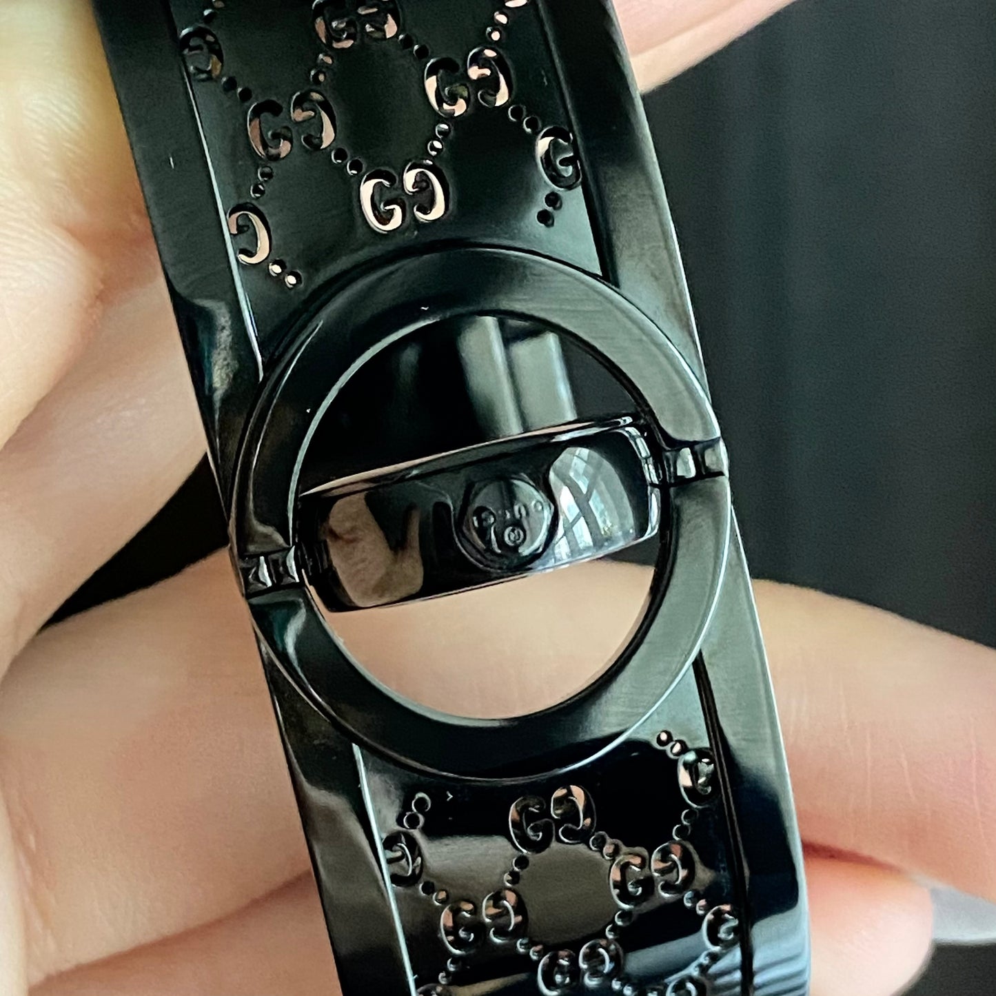 GUCCI 112 Twirl So Black