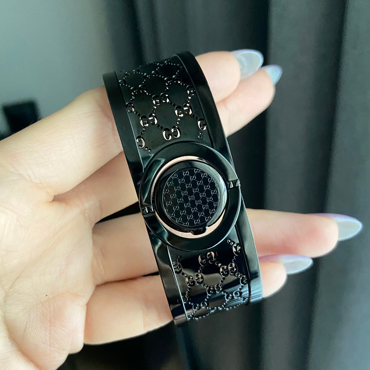 GUCCI 112 Twirl So Black