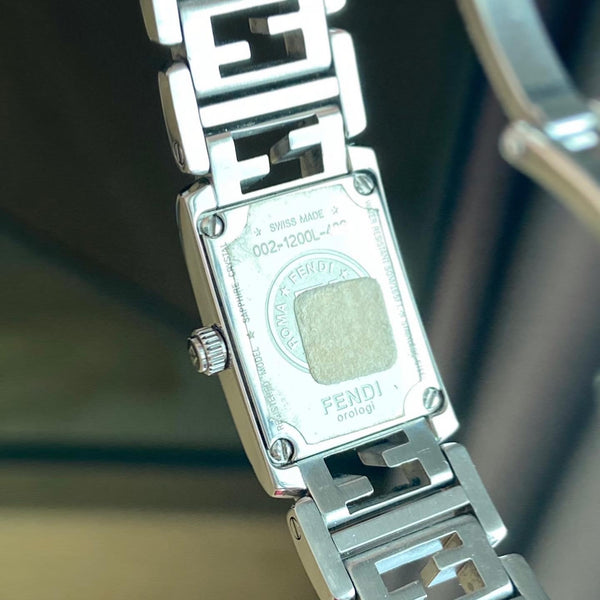 FENDI 1200L watch (Authenticity guaranteed)